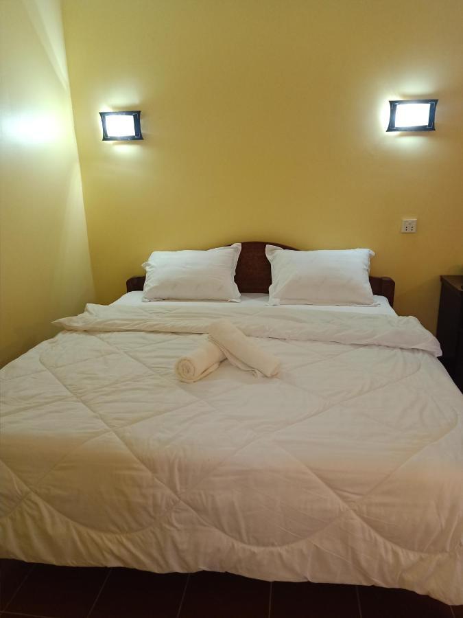 Hotel Pina House Kep Exterior foto